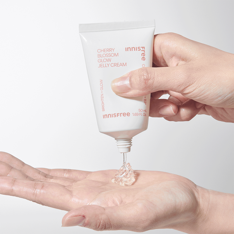Innisfree Cherry Blossom Glow Jelly Cream