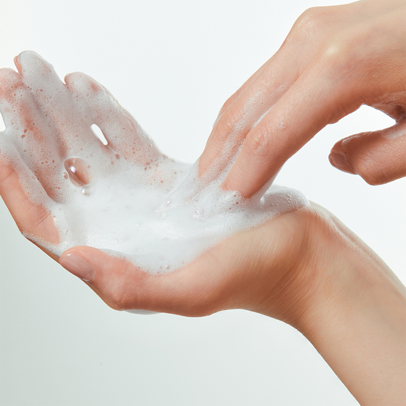 Goodal Heartleaf Hyaluron Soothing Pore Cleansing Foam