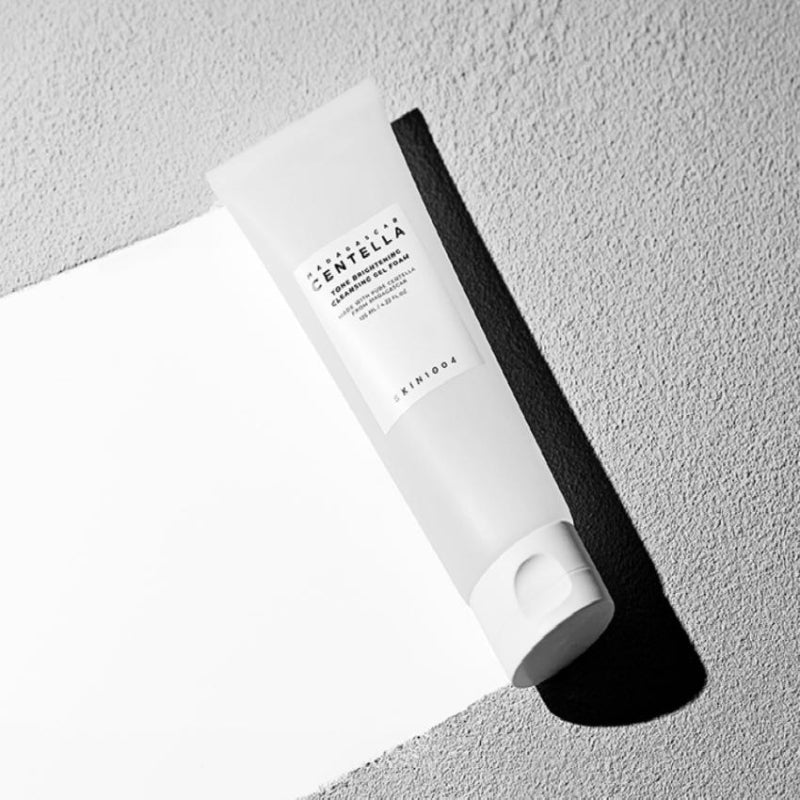 Madagascar Centella Tone Brightening Cleansing Gel Foam